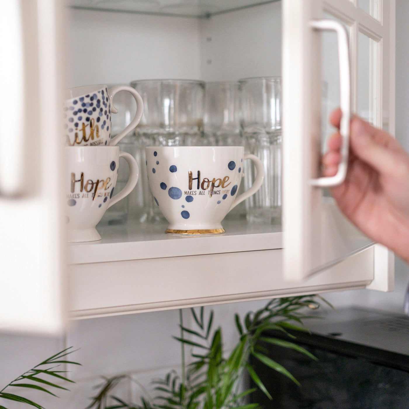 Kubek na nóżce mare hope 440ml