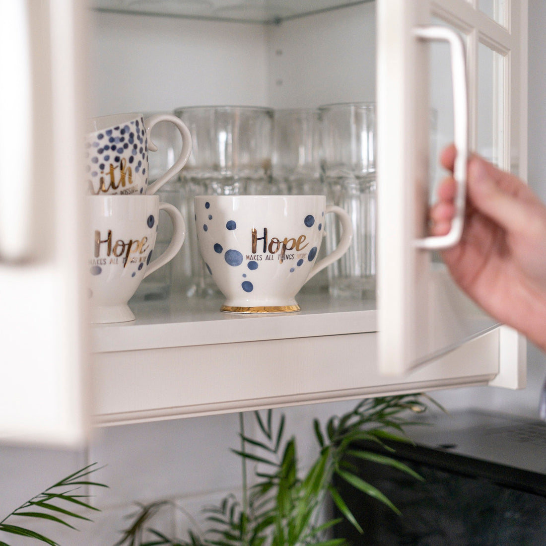 Kubek na nóżce mare hope 440ml