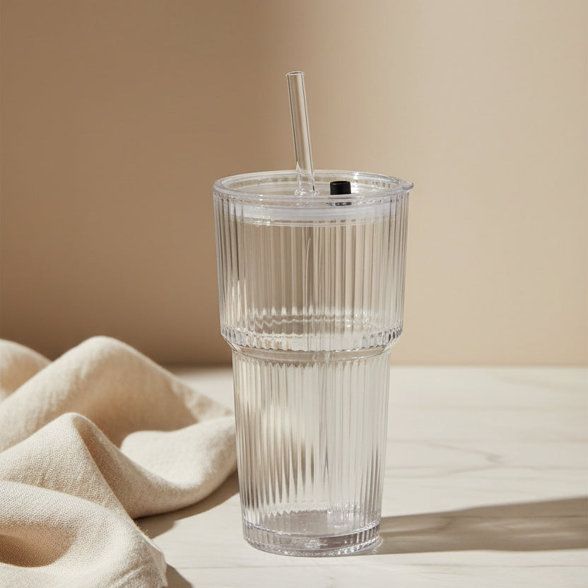 SZKLANKA VETRINO RYFLOWANA Z POKRYWKĄ I SŁOMKĄ 540ML