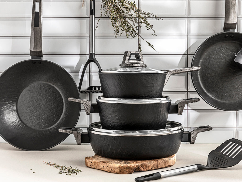 Garnek aluminiowy do gotowania na parze japandi 20cm 1,9l z sitem szklanym