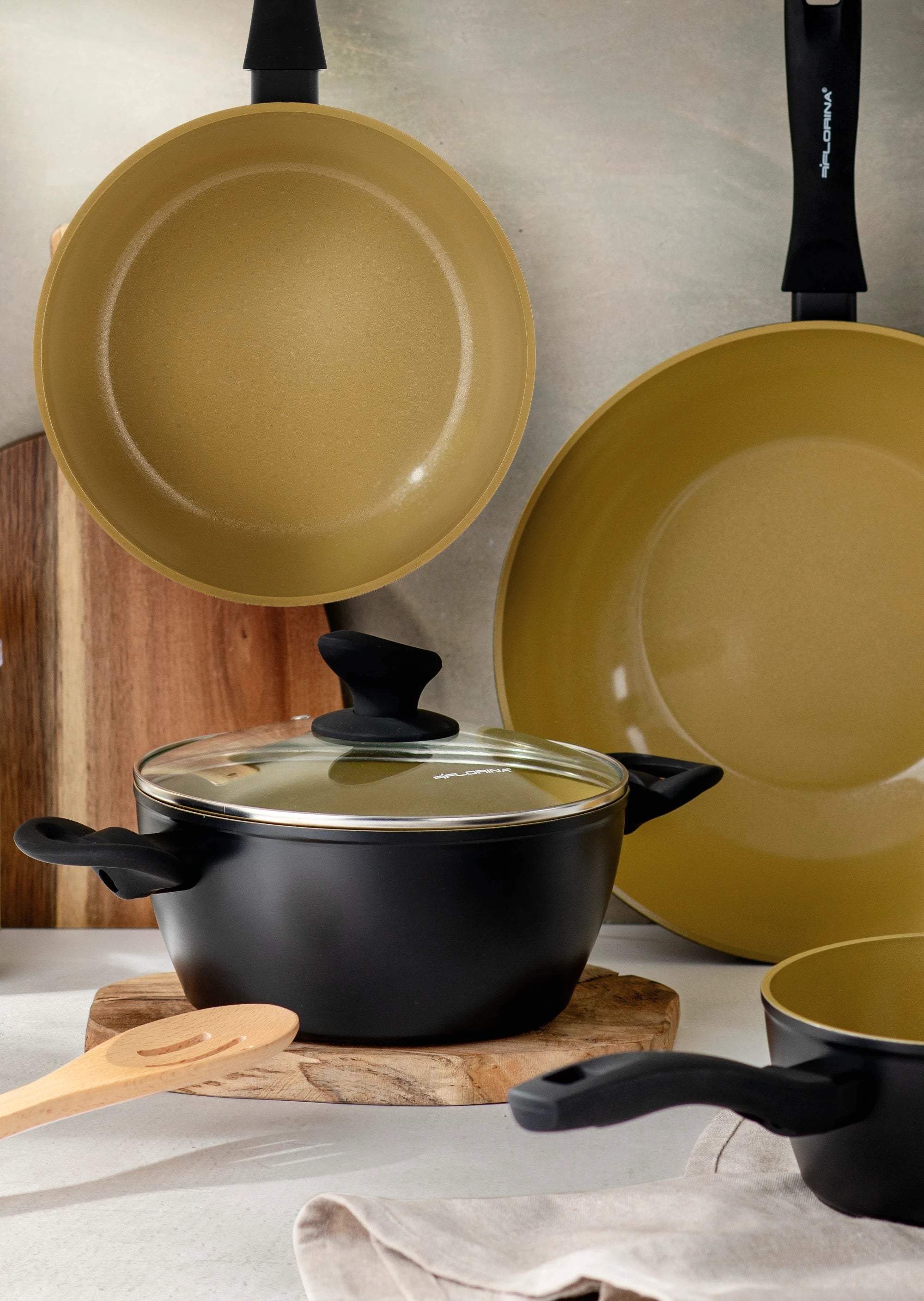 Garnek aluminiowy AmVegan 20 cm 2,1 l