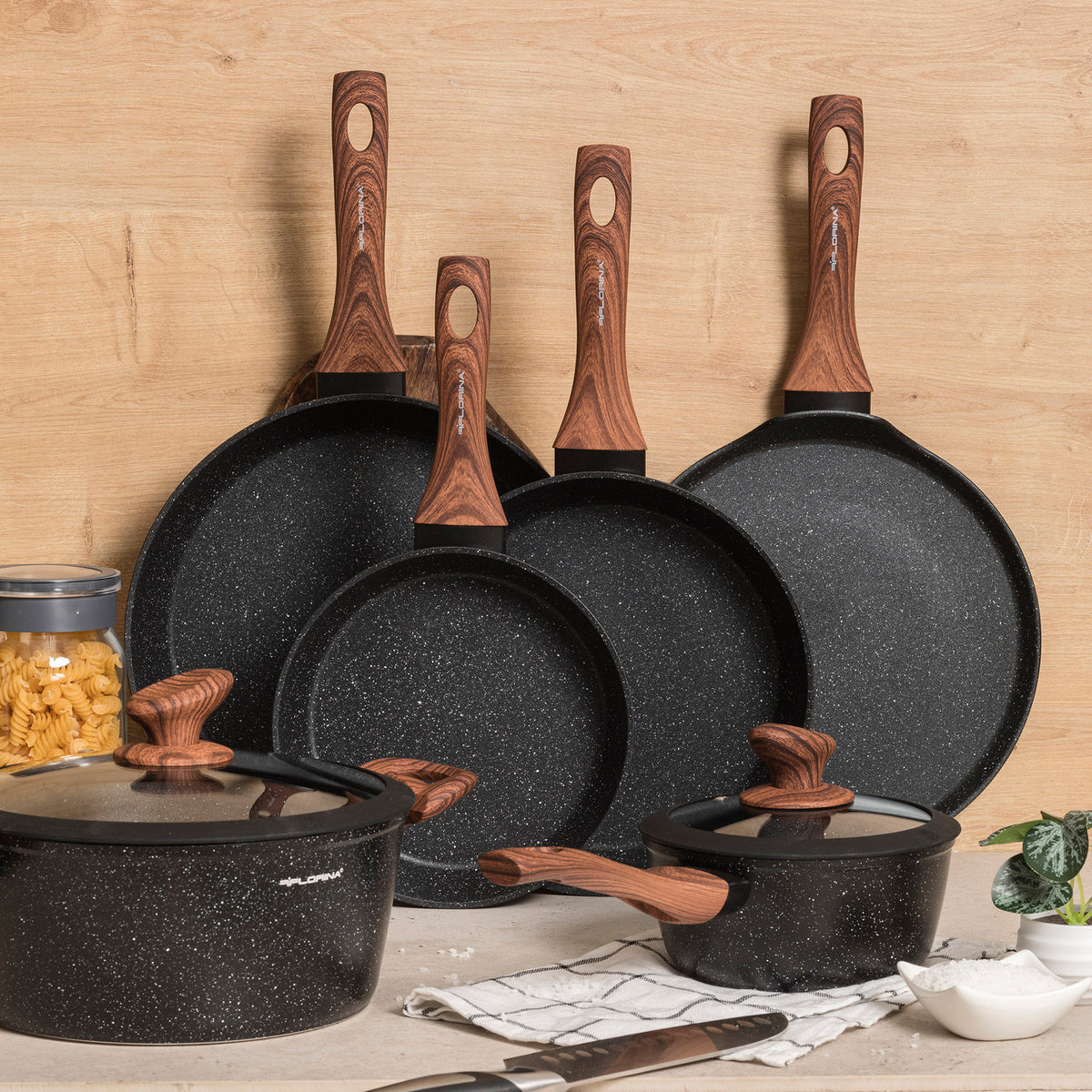 Zestaw garnków aluminiowych Florina Master Black 9el.