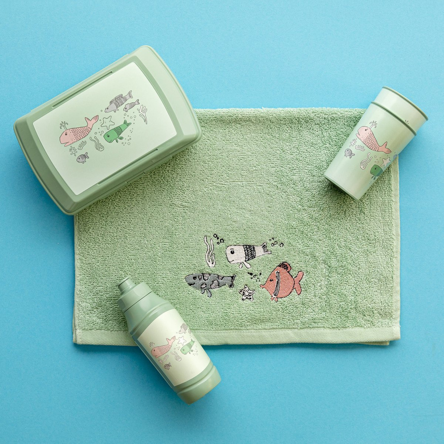 Pojemnik śniadaniowy / śniadaniówka Praktyczna Forever Young Rybki 1,3 l zielony