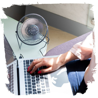 Mini wentylator biurkowy USB Botti Electronic Zeffir szary 15 cm moc 2,5 W