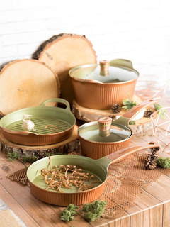 Garnek aluminiowy Florina Forest z pokrywką 20 cm 2,4 l