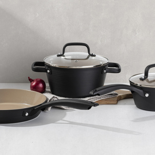 Garnek aluminiowy Carina Black by Mateusz Gessler 28 cm 5,2l 