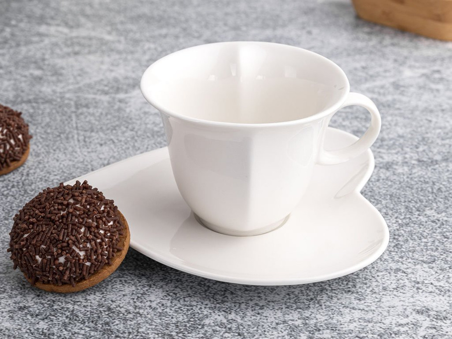 Filiżanki ze spodkiem Florina Amore kpl 2/4