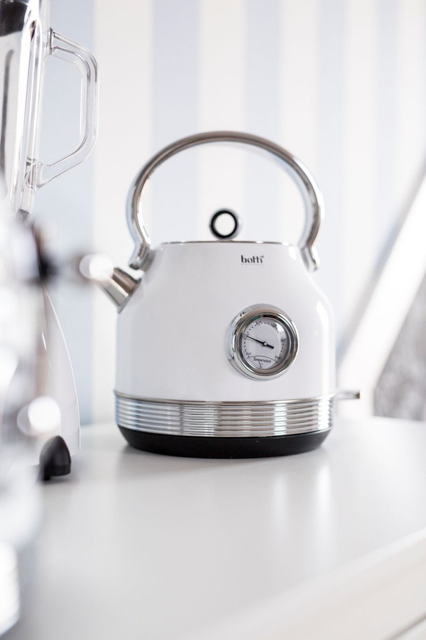 Czajnik elektryczny z termometrem Botti Electronic Royal 1,7 l biały
