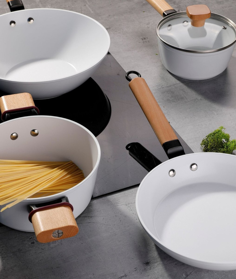 Komplet patelni i woka z powłoką ceramiczną Florina Aspen 20 cm, 26 cm, 28 cm białe