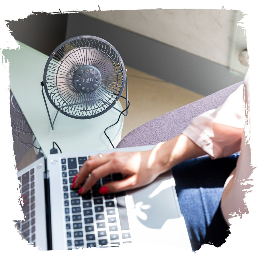 Mini wentylator biurkowy USB Botti Electronic Zeffir szary 15 cm moc 2,5 W