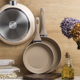 Zestaw 3 patelni aluminiowych Florina Mokka 20, 24 i 28 cm