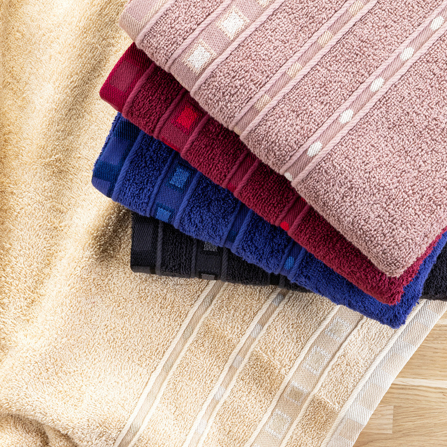 Ręcznik bawełniany Miss Lucy Michael Basic 70x140 cm bordowy