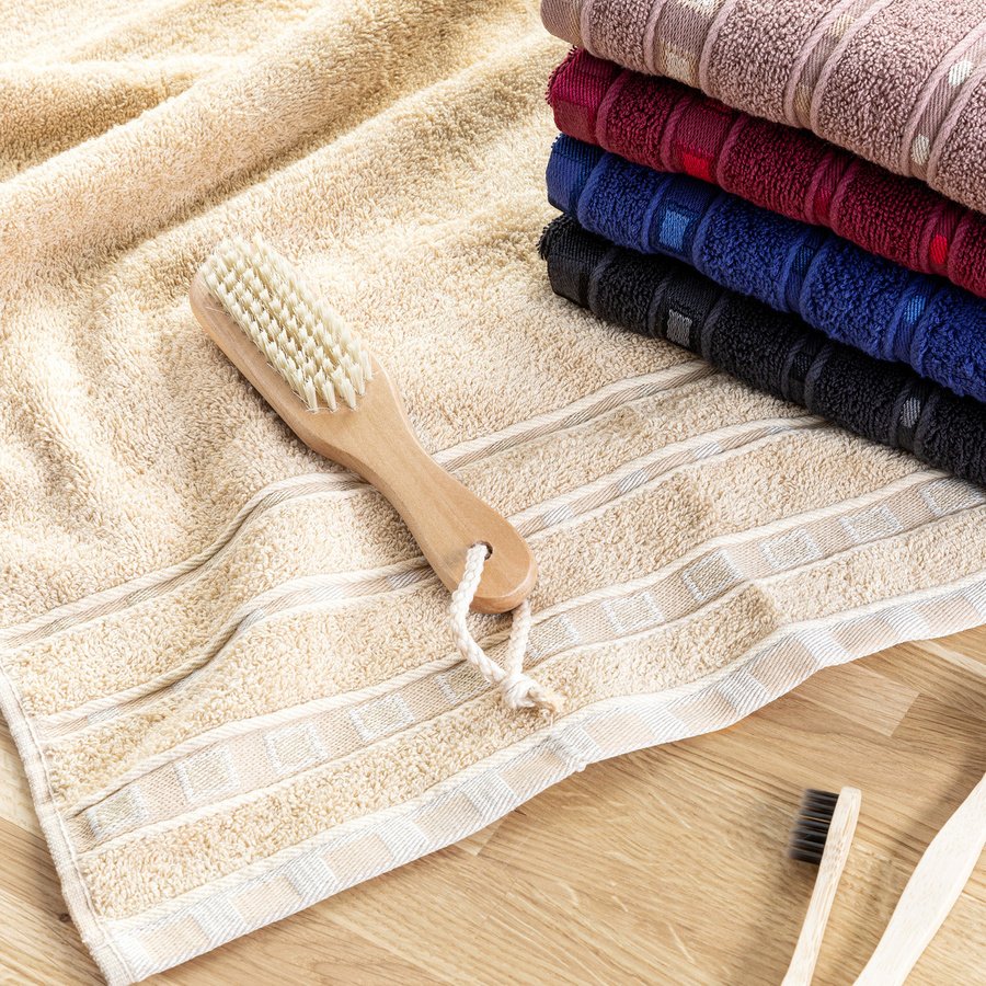 Ręcznik bawełniany Miss Lucy Michael Basic 50x90 cm taupe