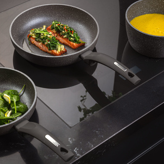 Patelnia kamienna Florina Lava Stone by Mateusz Gessler 24 cm szara