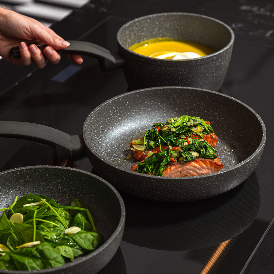 Zestaw garnków i patelni Lava Stone by Mateusz Gessler 2,4 l i 4 l i 26 cm