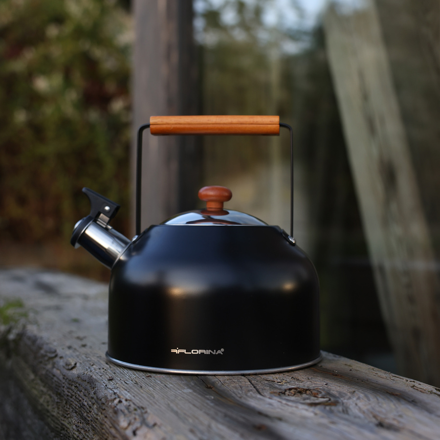 Czajnik nierdzewny Florina Tokyo 2,5 l czarny