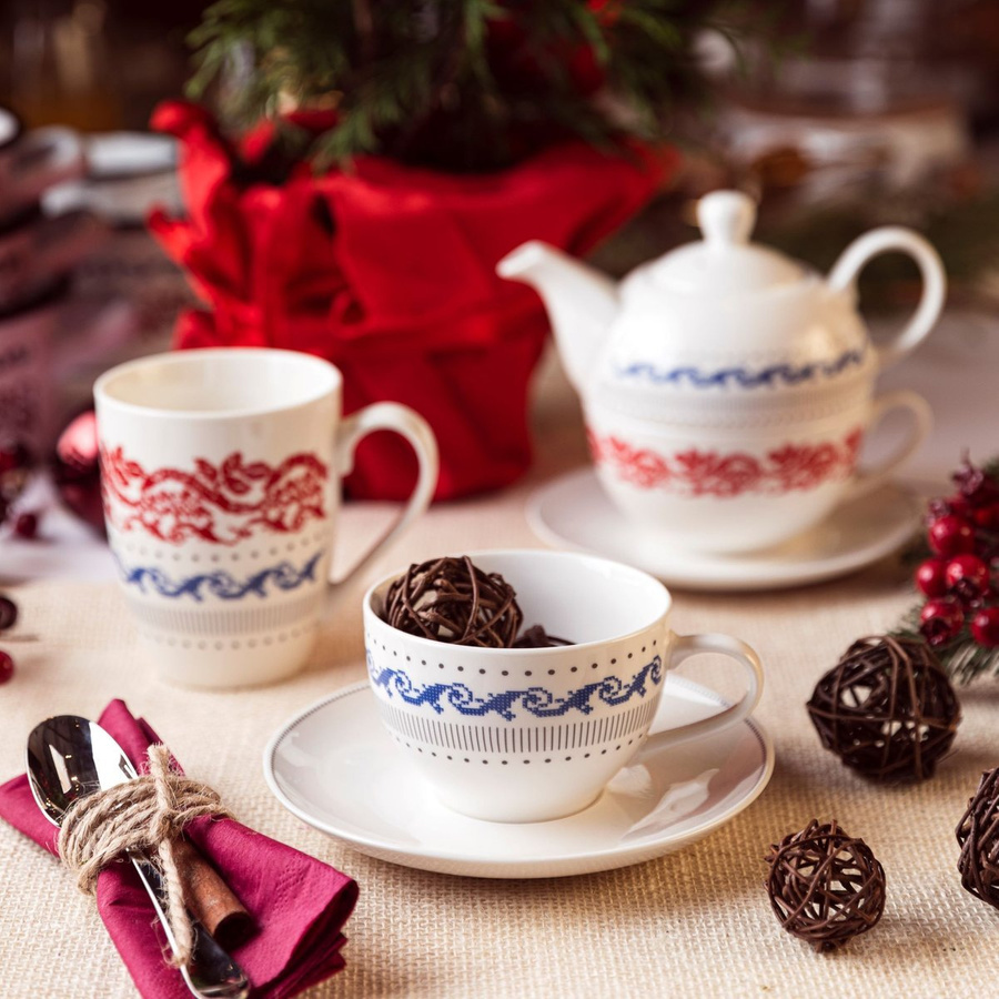 Filiżanka ze spodkiem Verry Merry 240 ml Florina