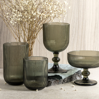 Kielich szklany do wody Florina Vacanza 370 ml szary