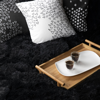 Poszewka Miss Lucy B&W Triangle 40 x 40 cm czarna