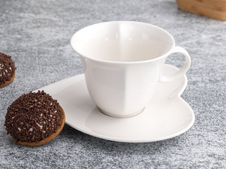 Filiżanki ze spodkiem Florina Amore kpl 2/4