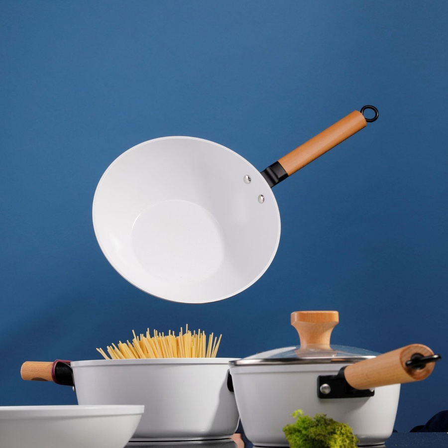 Garnek aluminiowy z powłoką ceramiczną Florina Aspen 28 cm 5 l biały