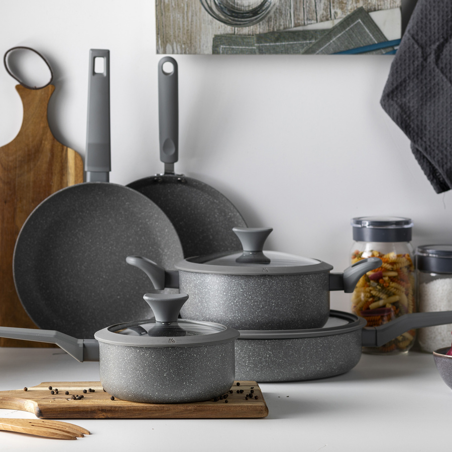 Garnek aluminiowy Pierre 24 cm 4,2 l by Mateusz Gessler