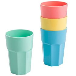 Komplet 4 plastikowych kolorowych kubków Praktyczna 400 ml do zimnych napojów