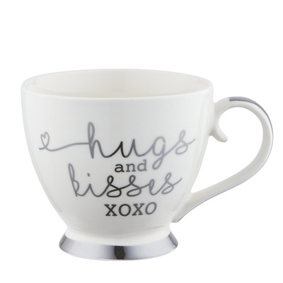 Kubek porcelanowy na nóżce Florina Bella 460 ml